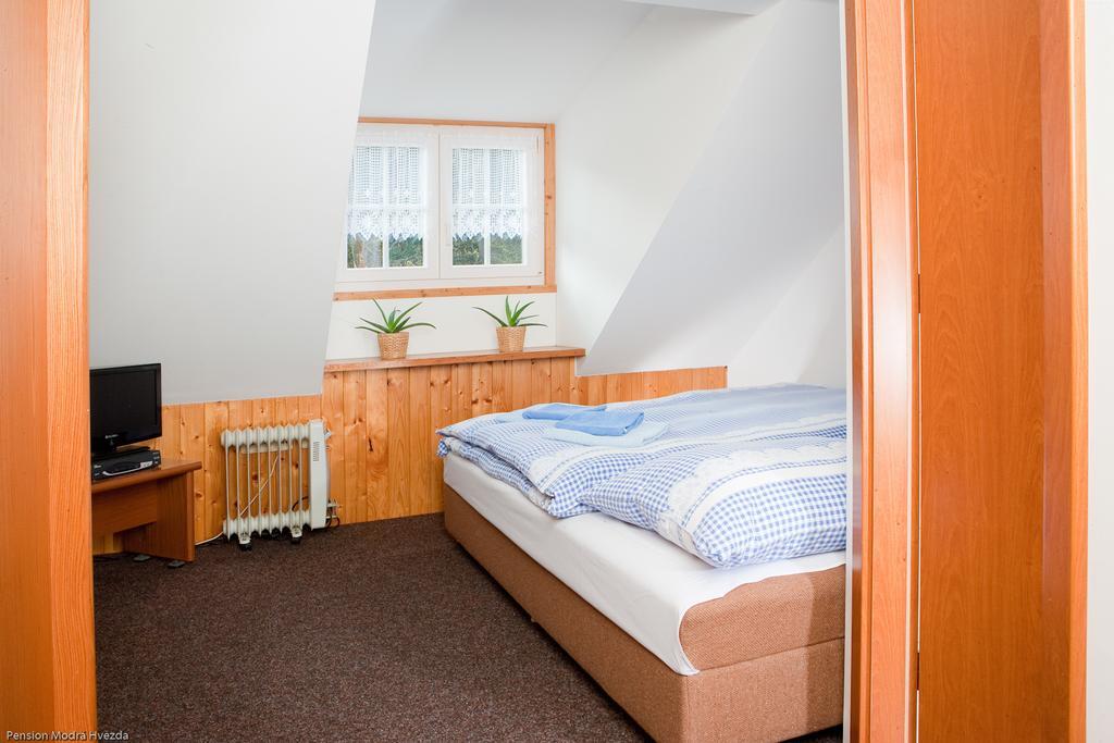 Pension Modrá Hvězda Dolni Mala Upa Quarto foto